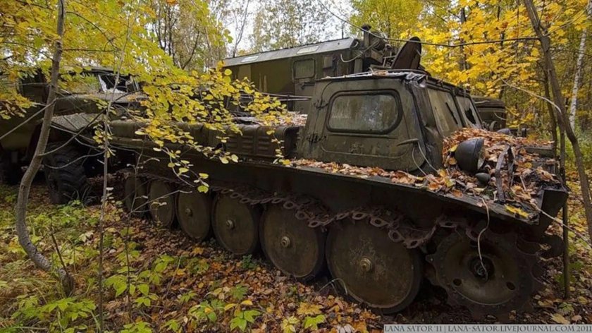 Кладбище заброшенной военной техники, Москва