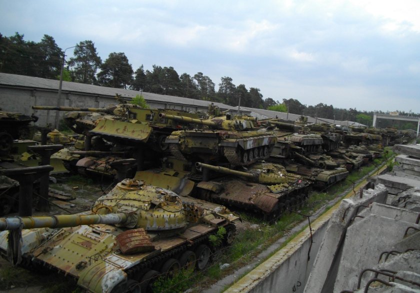 Кладбище танков т-72