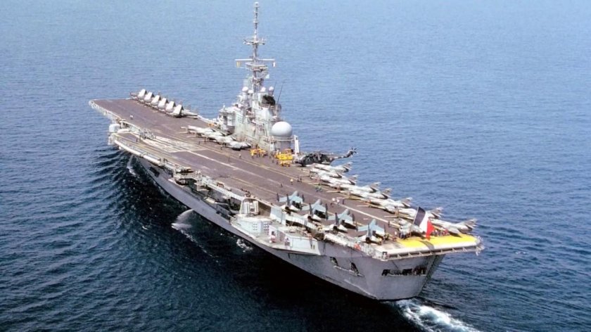 Авианосец шарль де голль