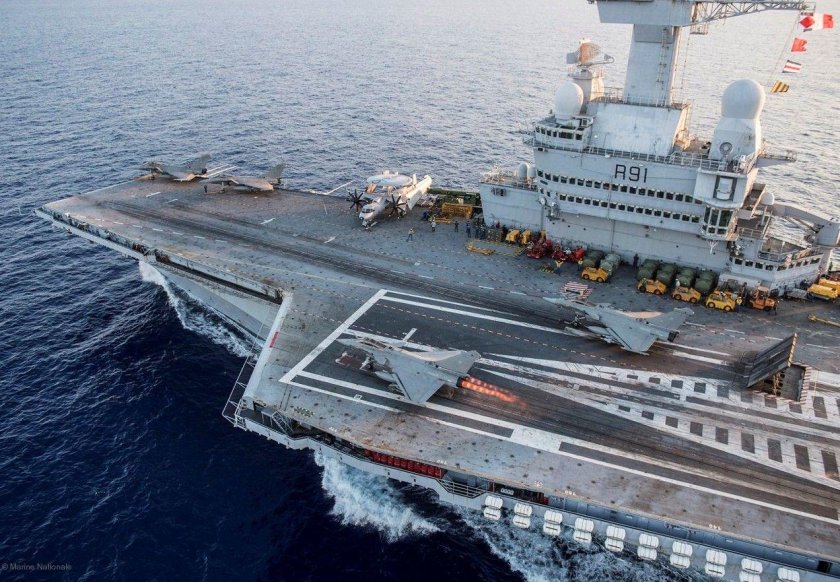 Шарль де Голль авианосец