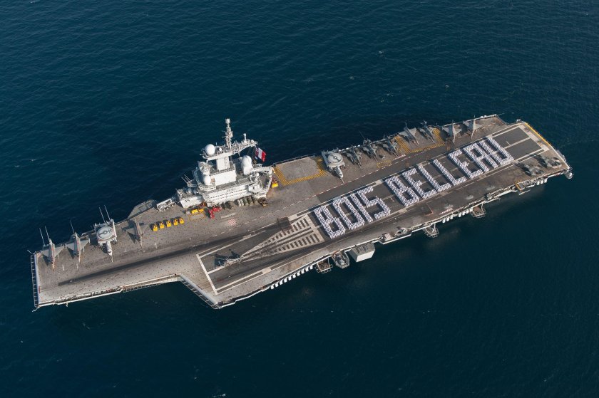 Шарль де Голль авианосец