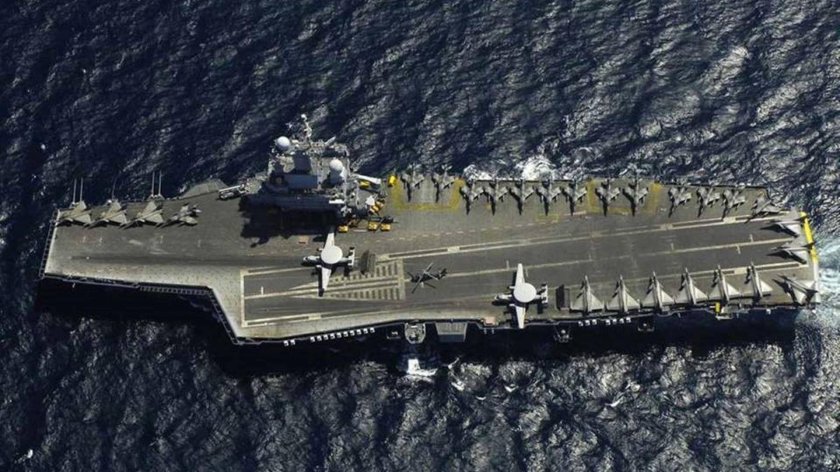 Авианосец Шарль де голь