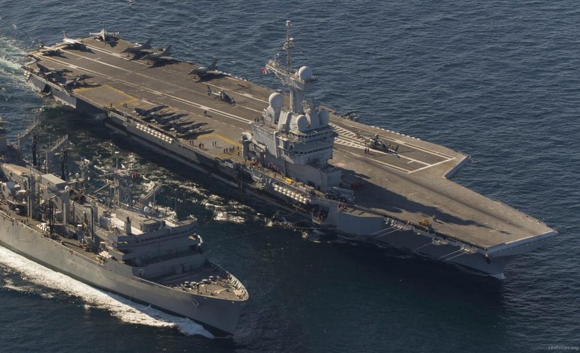 Шарль де Голль авианосец
