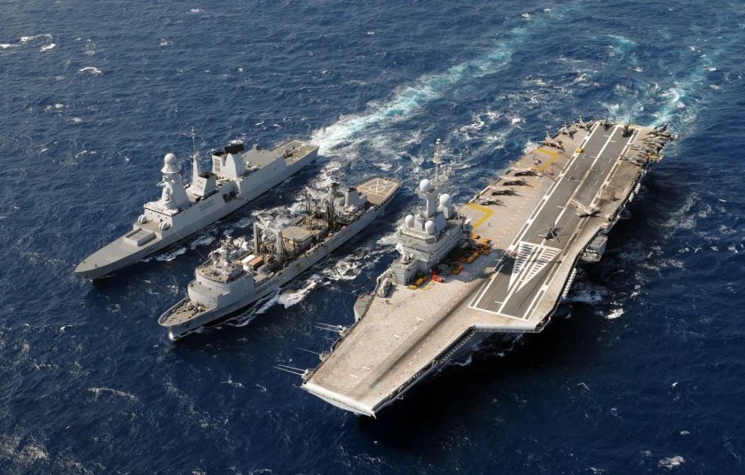 Шарль де Голль авианосец