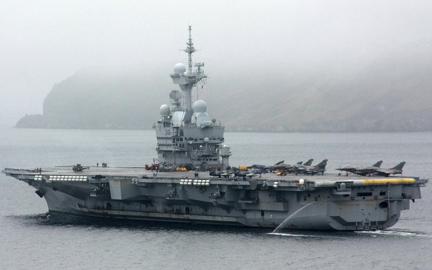 Шарль де Голль авианосец