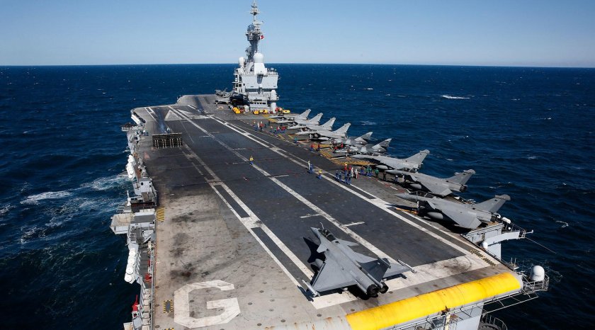 Шарль де Голль авианосец