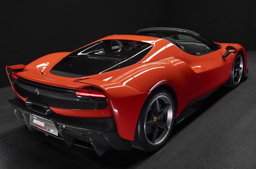 Ferrari sf 90 stradale