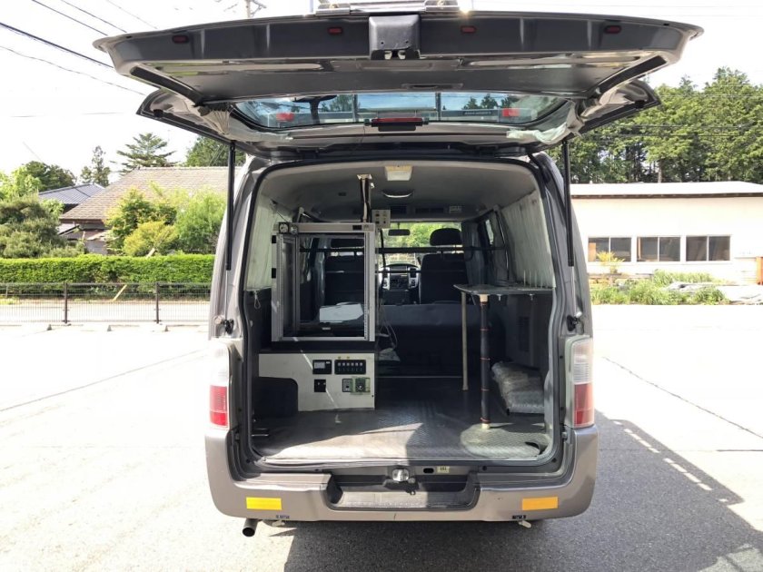 Nissan Caravan Camper