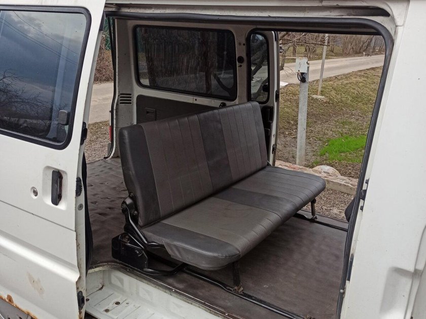 Ниссан ванетта салон