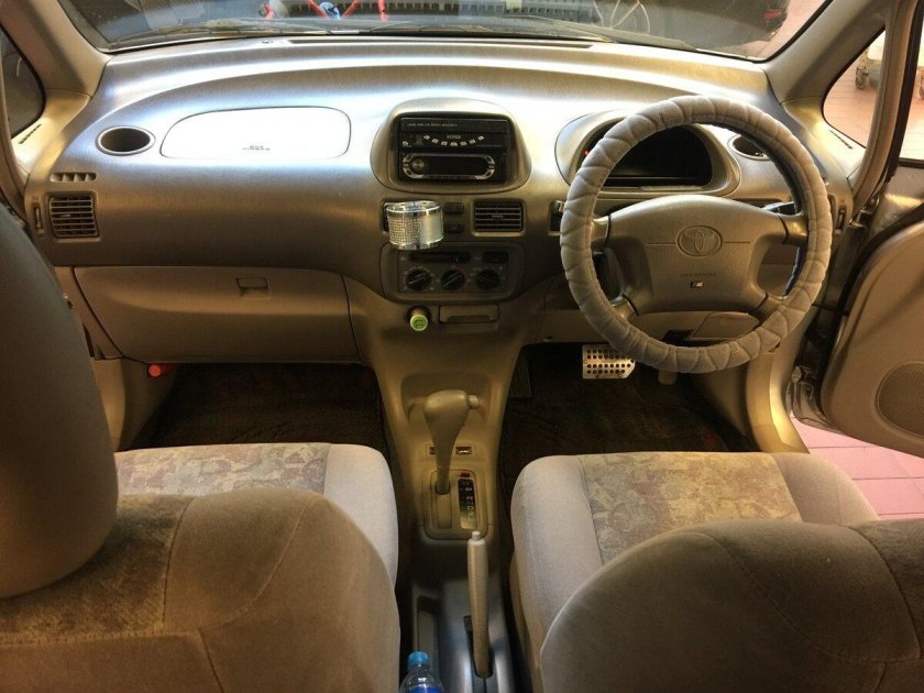 Toyota Corolla Spacio 1997