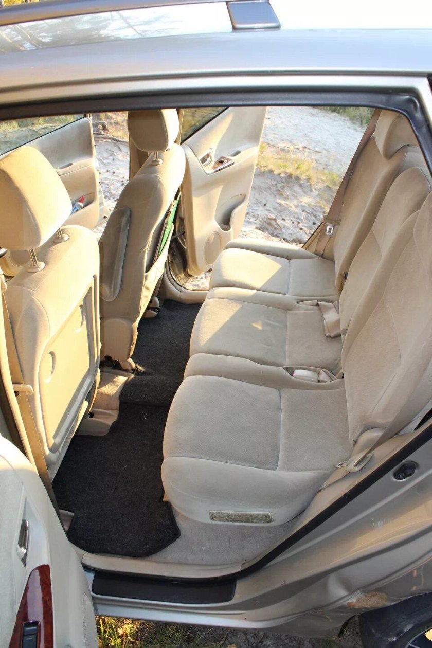 Toyota Corolla Spacio салон