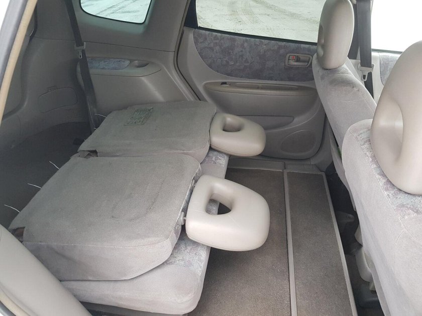 Тойота королла спасио 1998