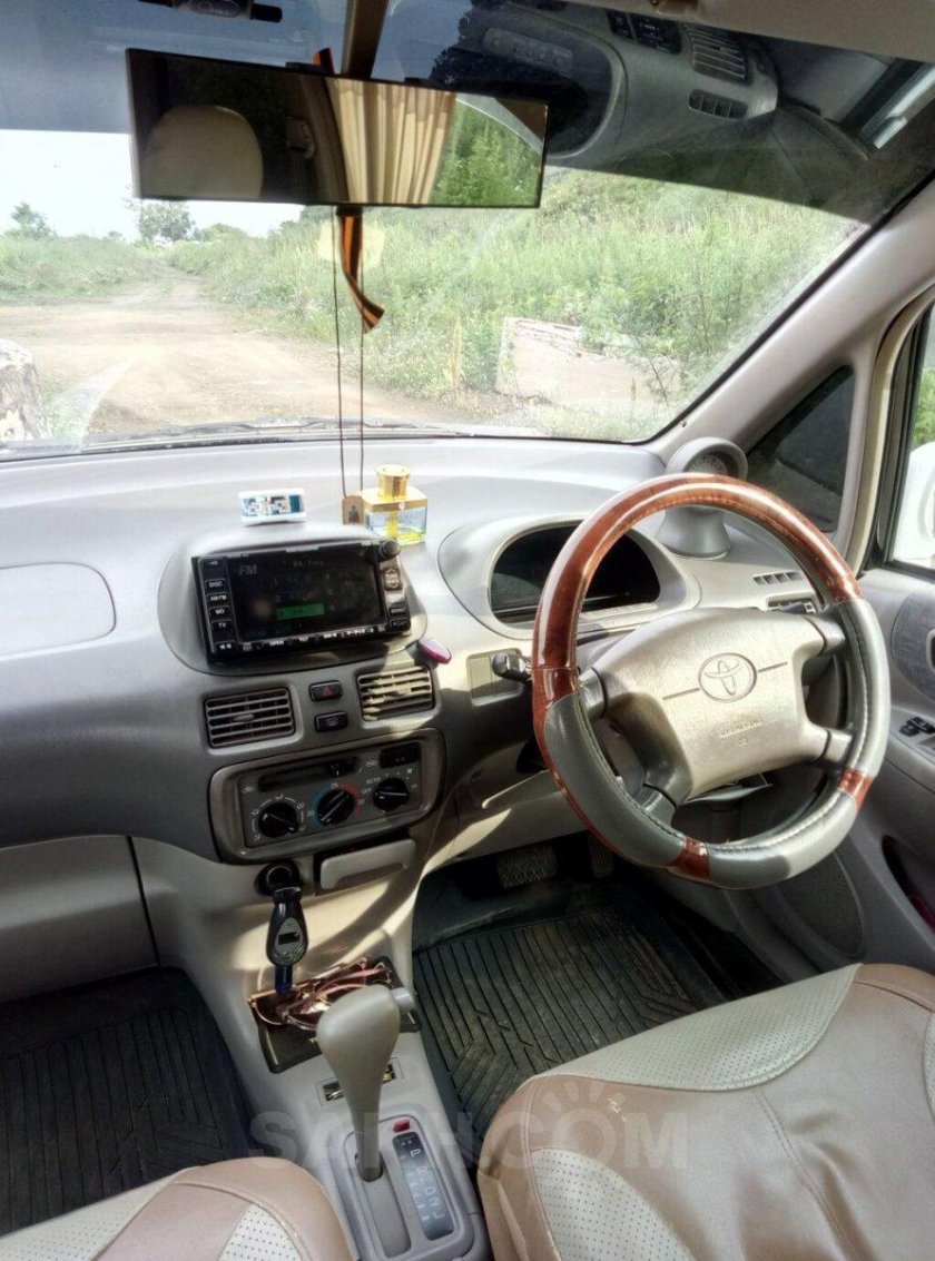 Toyota Spacio 1998