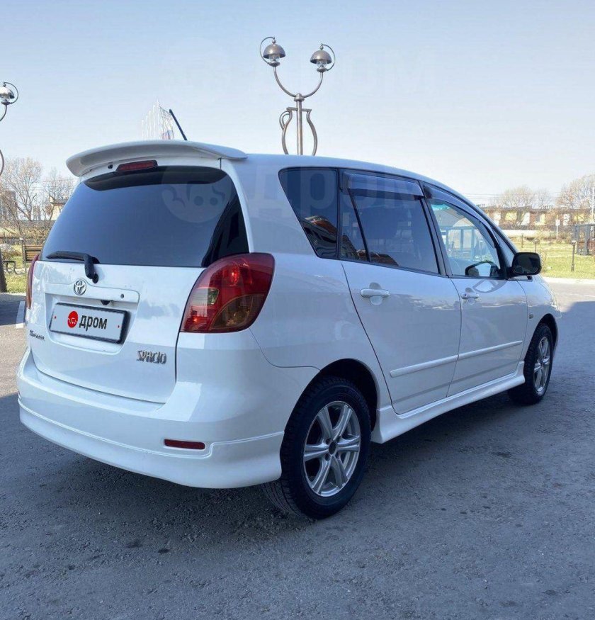 Тойота королла спасио 4вд