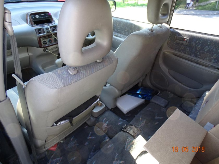 Toyota Corolla Spacio 1997 салон