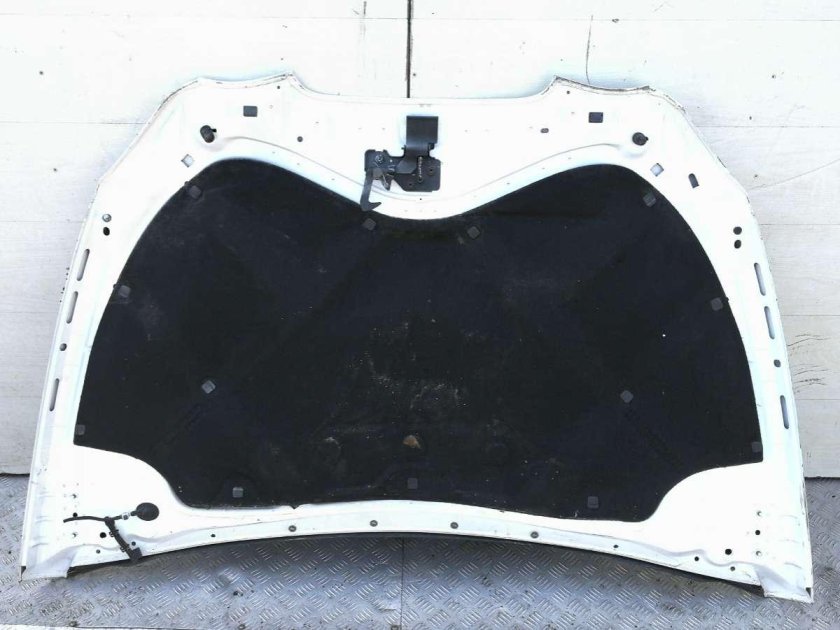 Обивка капота