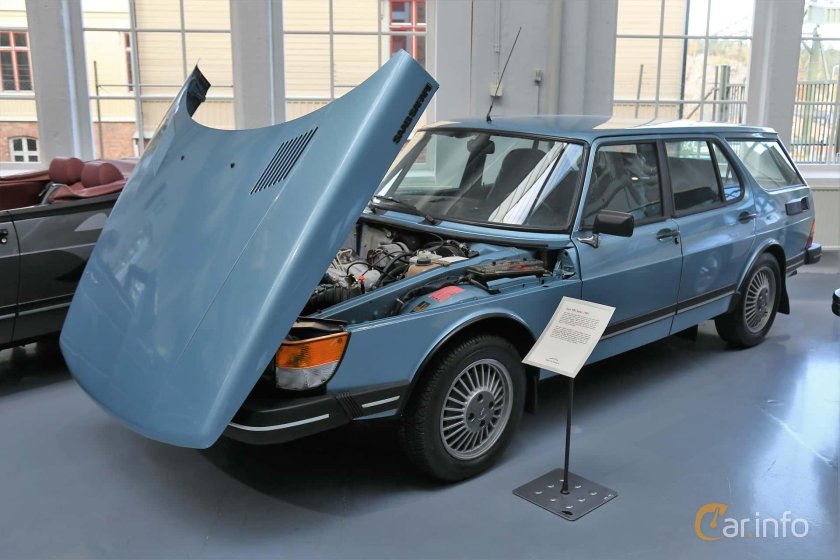 Saab 900 универсал