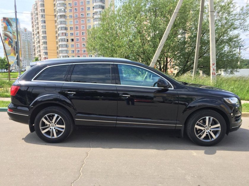 Фольксваген Туарег 2008 черный тонированный
