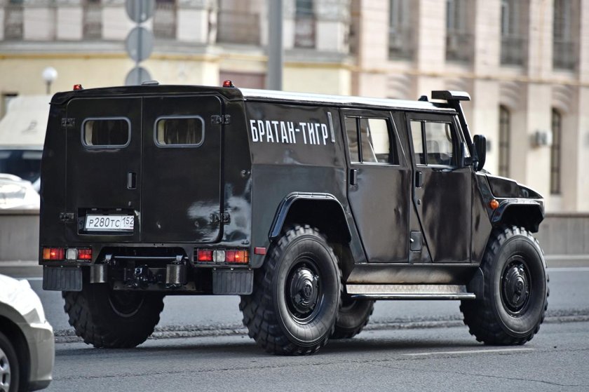 Внедорожник «тигр» (ГАЗ-2330)