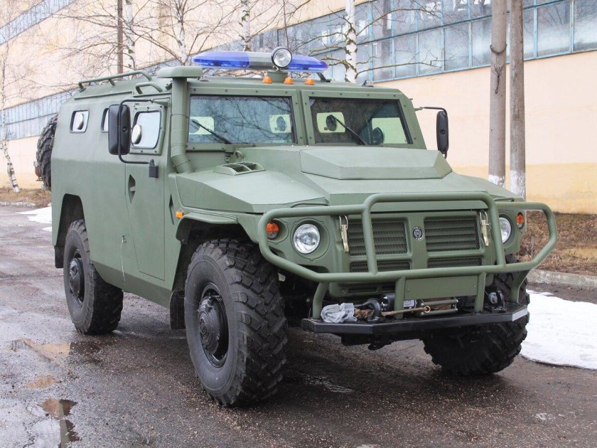 ГАЗ 2330 тигр армейский