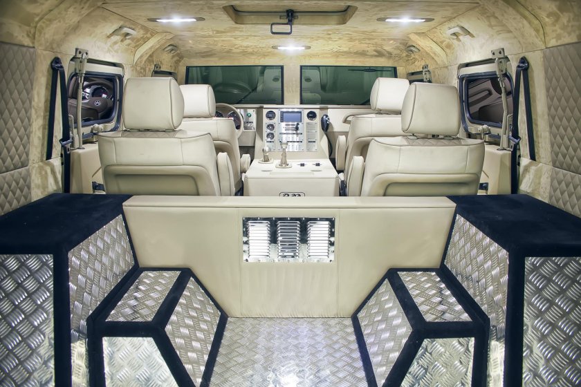 Внедорожник «тигр» (ГАЗ-2330)