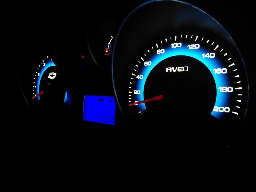 Пересвет приборной панели Авео т250