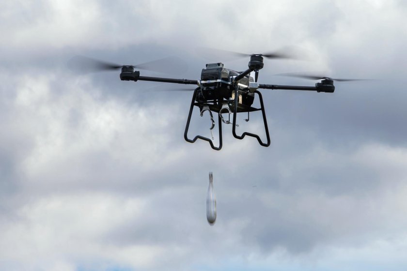 Дрон военные