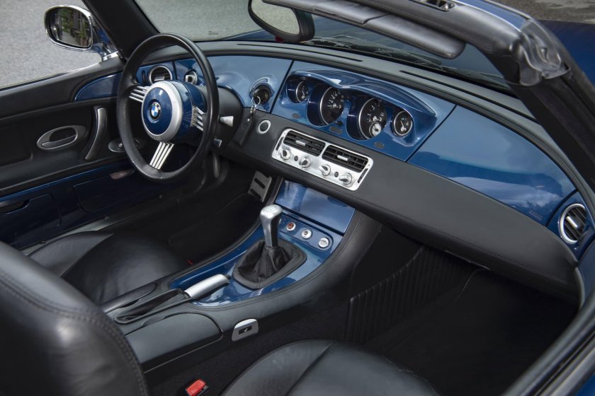 Bmw z8 interior