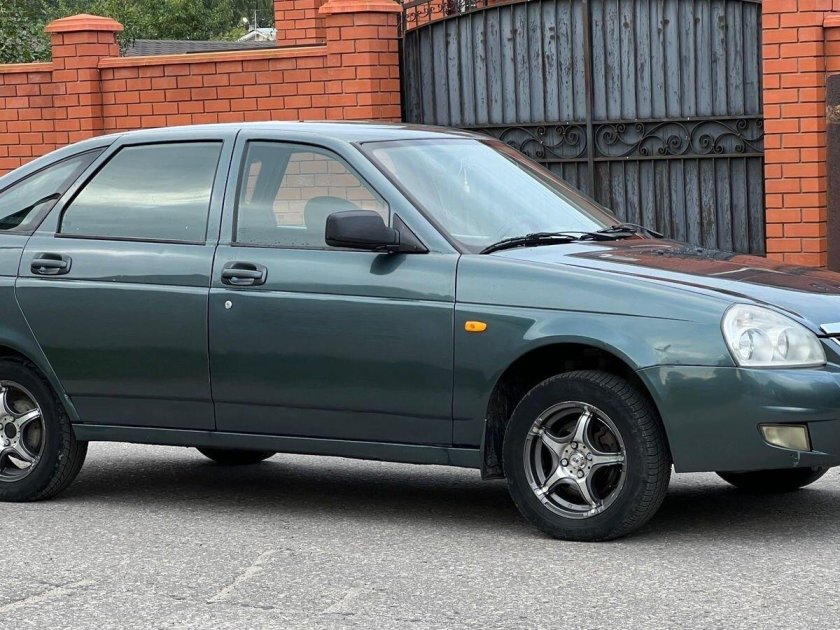 Лада приора 2172 2010