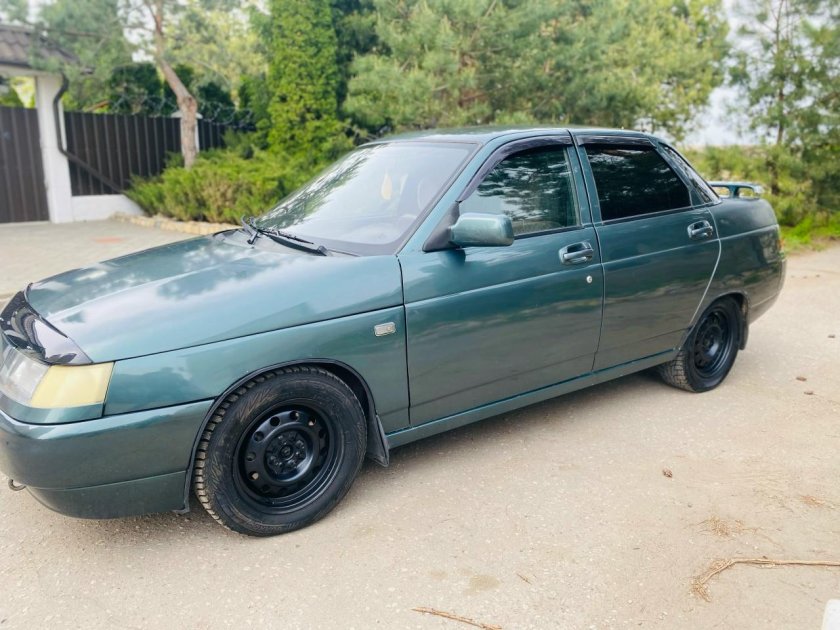 ВАЗ 2110 зеленая 371