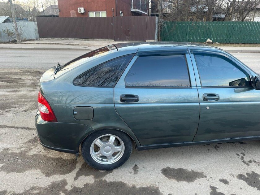 Lada priora 1