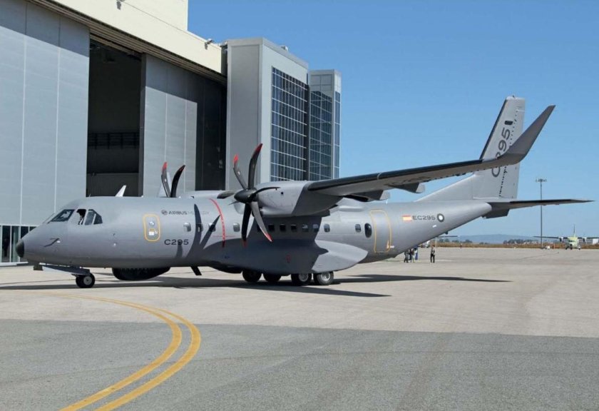 Casa c-295w