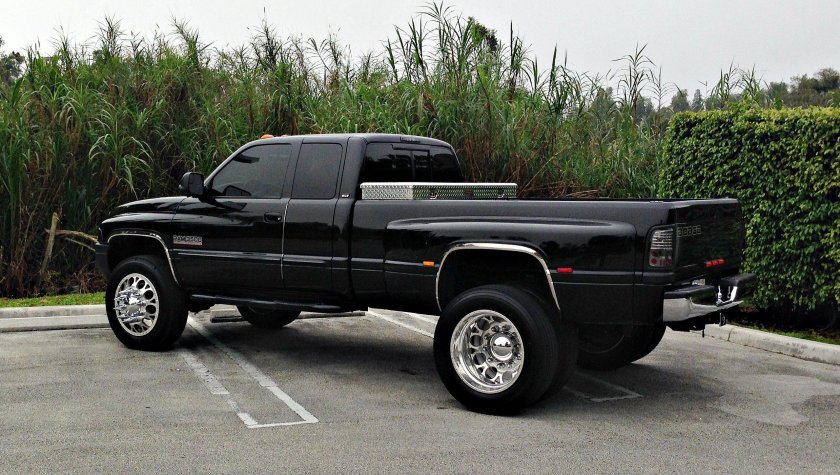 Dodge Ram Pickup 3500