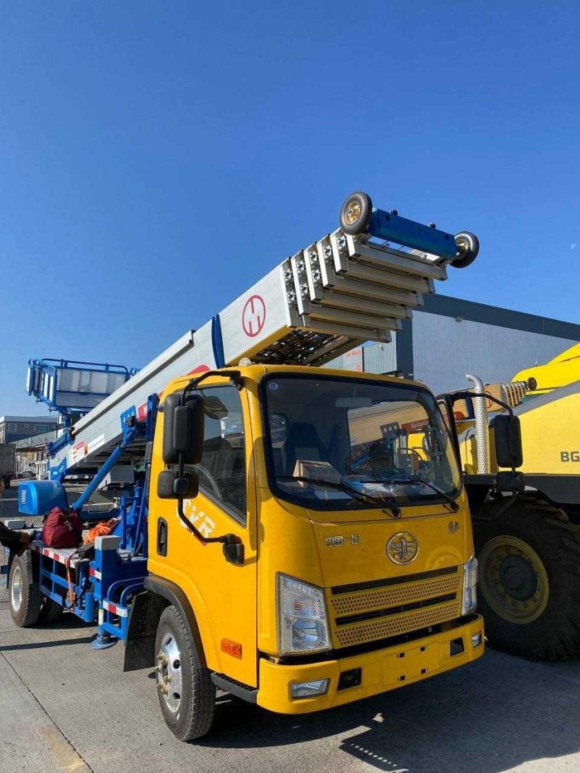 Автовышка FAW 130