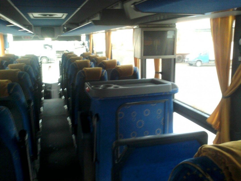 Neoplan Neoplan (49 мест)