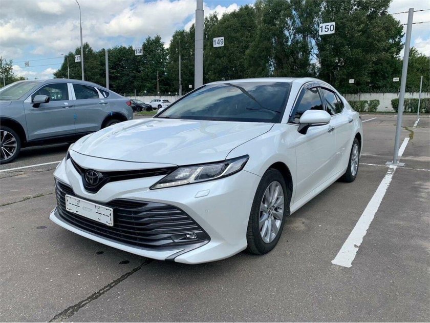 Toyota Camry 2019
