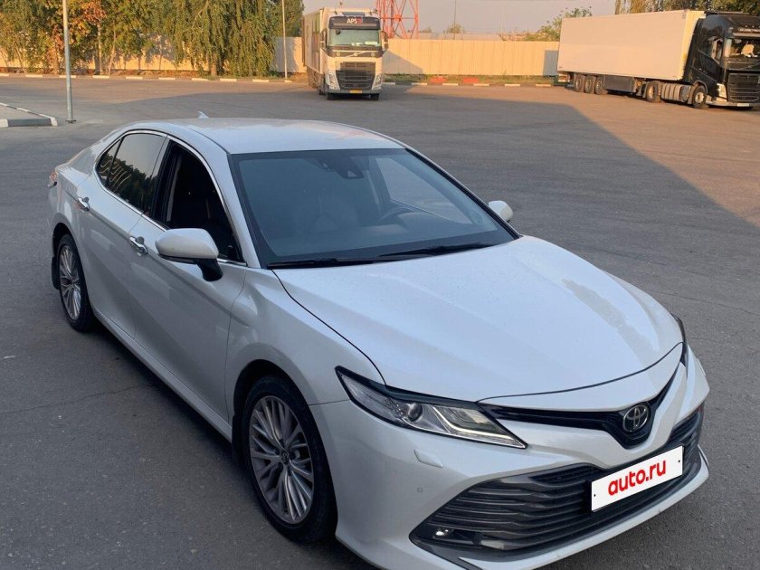Тойота камри 2019 года