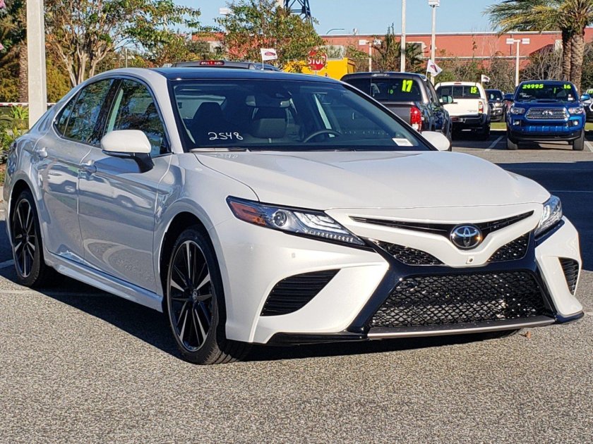 Toyota Camry 2019