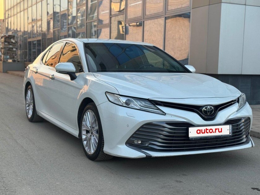 Toyota camry viii xv 70