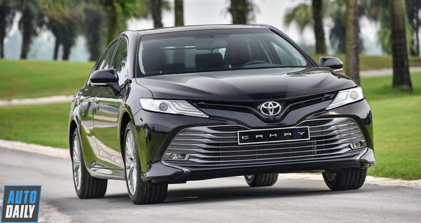Toyota Camry 2019