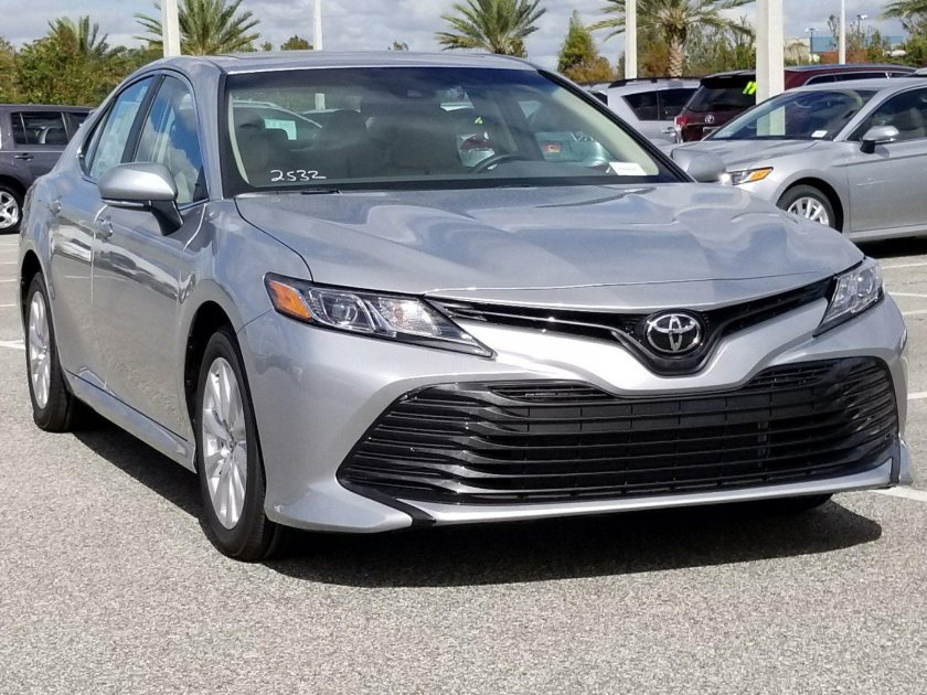 Toyota Camry 2019