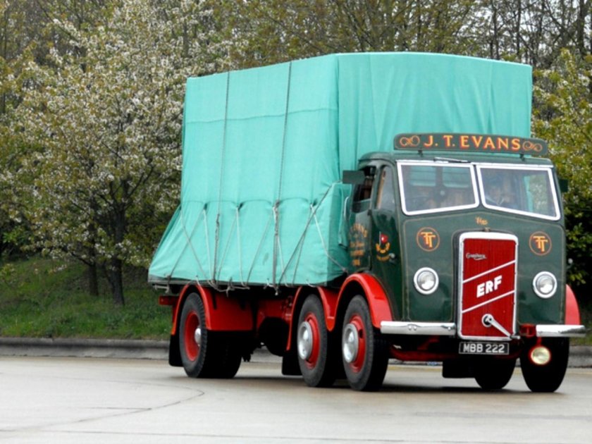 Грузовики Bedford 1950-х