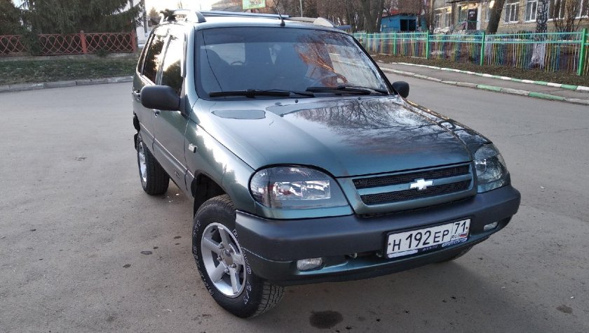 Дельфин 903 Шевроле Нива