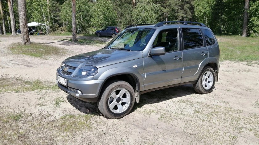 Нива Шевроле 2007 металлик