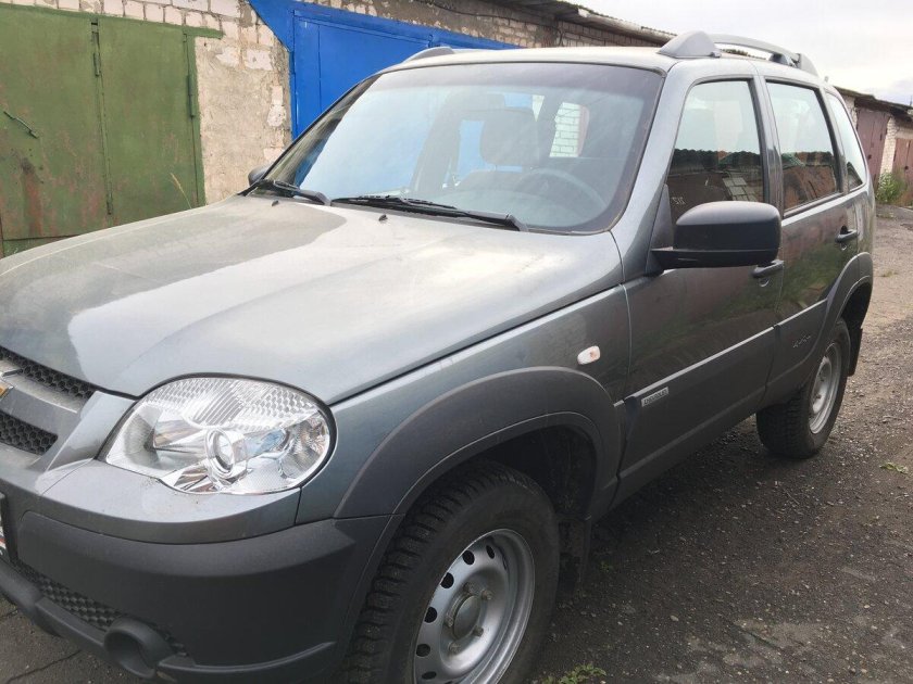 Цвет Дельфин 903 Шевроле Нива