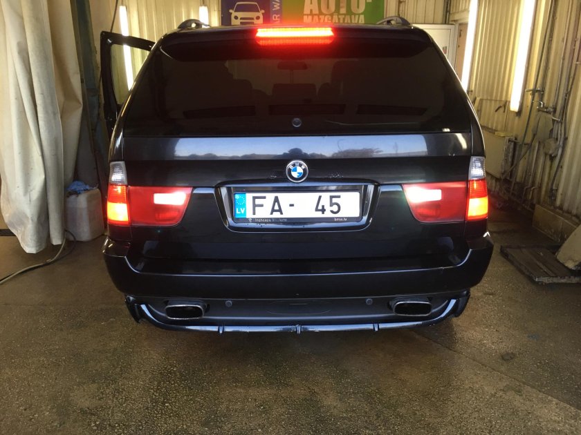 Стоп сигнал на BMW x5 e53