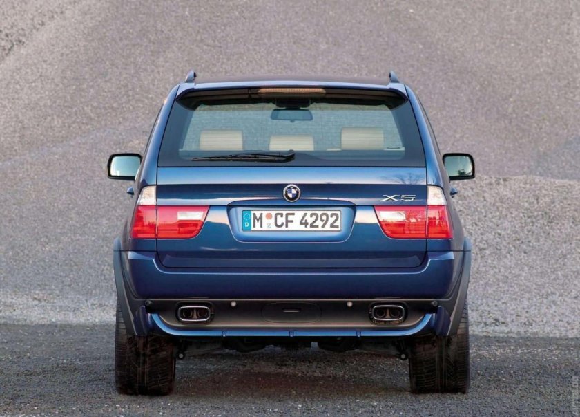 BMW x5 e53 сзади