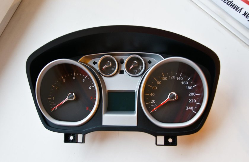 Ford Focus 2 Рестайлинг щиток приборов