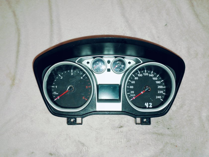 Приборная панель форд фокус 2