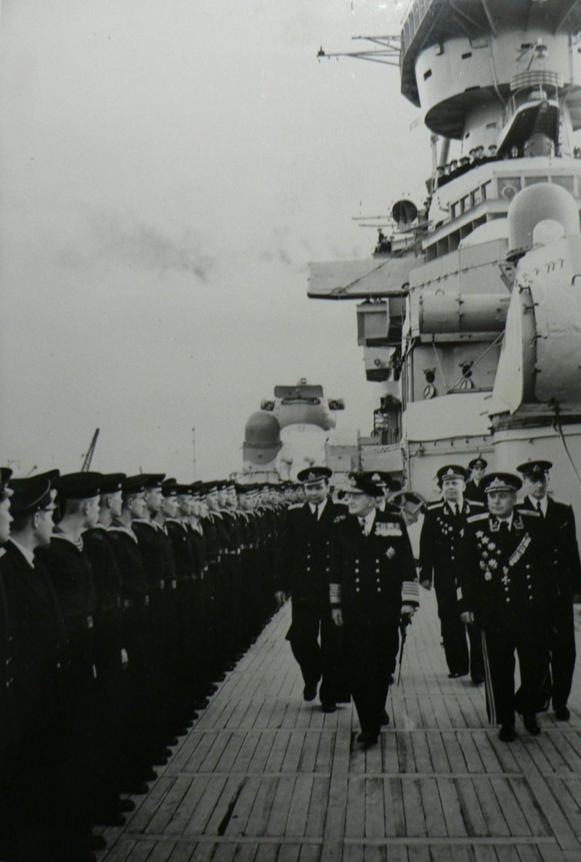 Крейсер Адмирал Головко экипаж